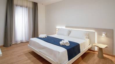 101 Basic - Ella Suites & Apartments