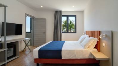 201 Basic - Ella Suites & Apartments 